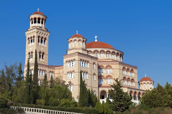 Μοναστήρι του Αγίου Νεκταρίου στην Αίγινα, γνωστό ορθόδοξο προσκύνημα.
