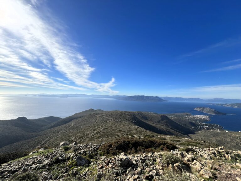 πεζοπορία στην Αίγινα