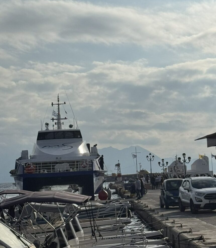 Ταχύπλοα πλοία Λιμάνι Αίγινας