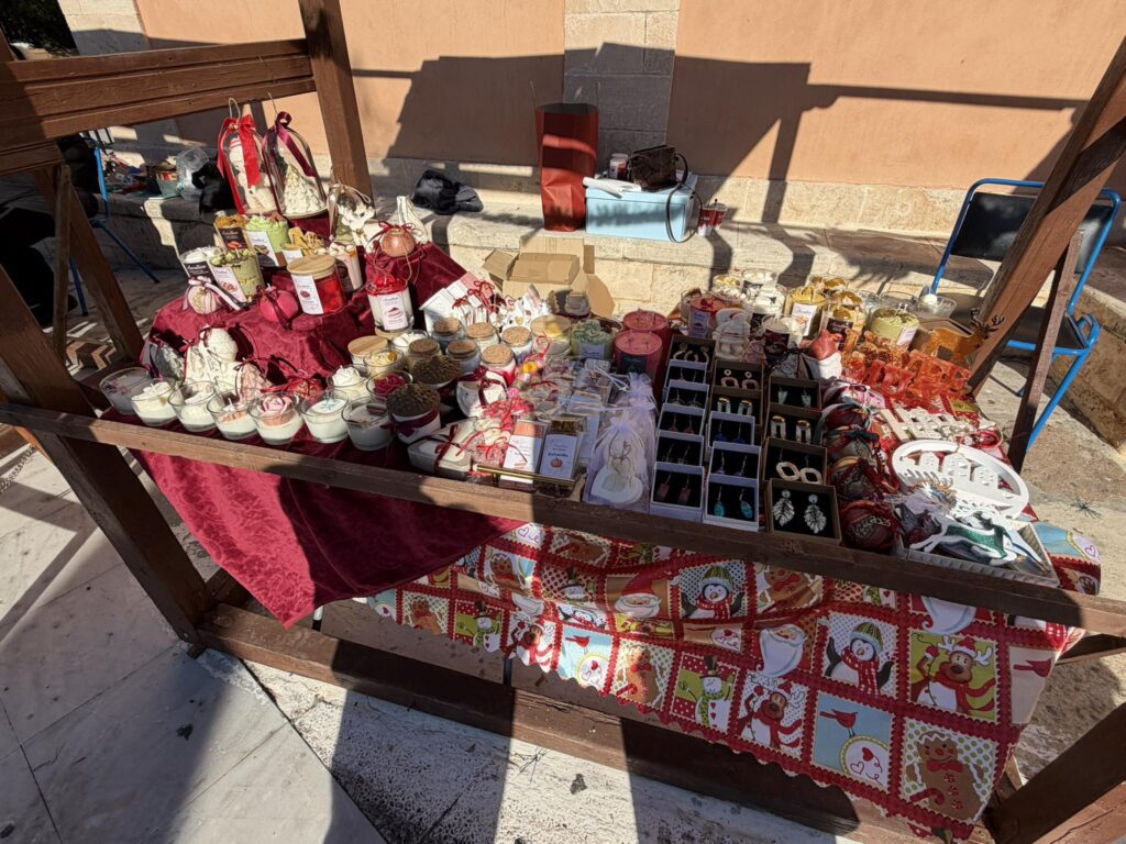 Χριστουγεννιάτικο bazaar Κυψέλη Αίγινας