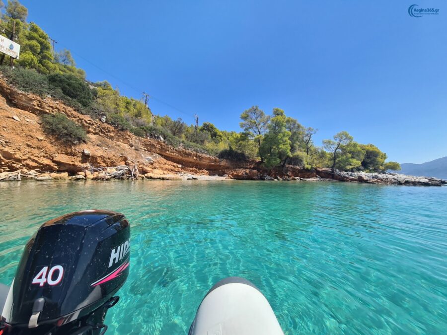 Αίγινα σκάφος οδηγός