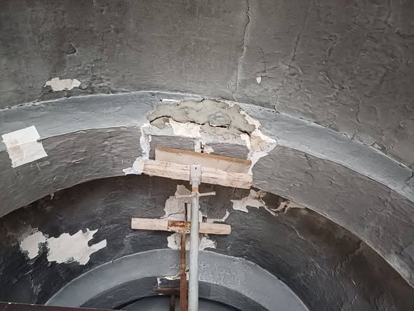 φθορές στον Τίμιο Σταυρό Παλαιά Χώρα