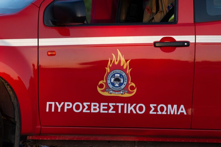 πτώση οχήματος Αίγινα