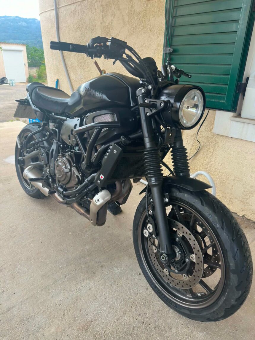 Yamaha XSR 700 2022