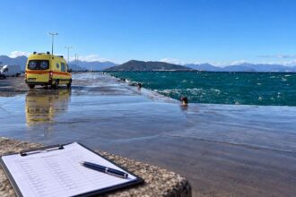 ασθενοφόρα στην Αίγινα