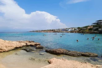 παραλίες της Αίγινας